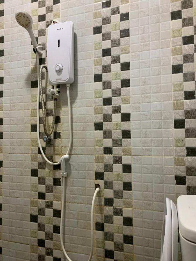 Aina Guest House Кота-Бару Экстерьер фото